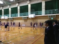 バトミントン部の見学の様子