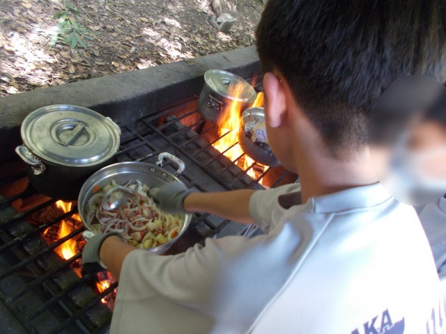 野外炊飯３
