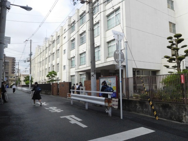 朝の登校の様子