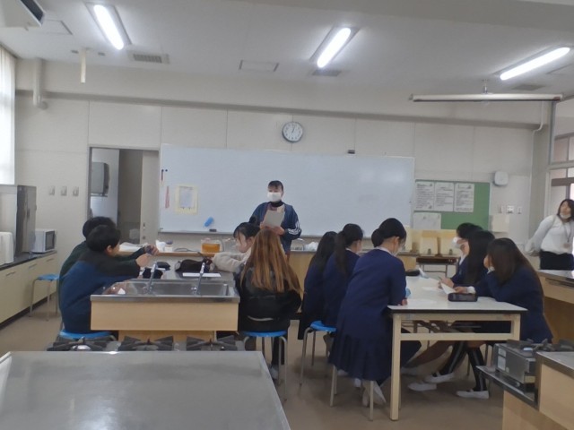家庭科の授業
